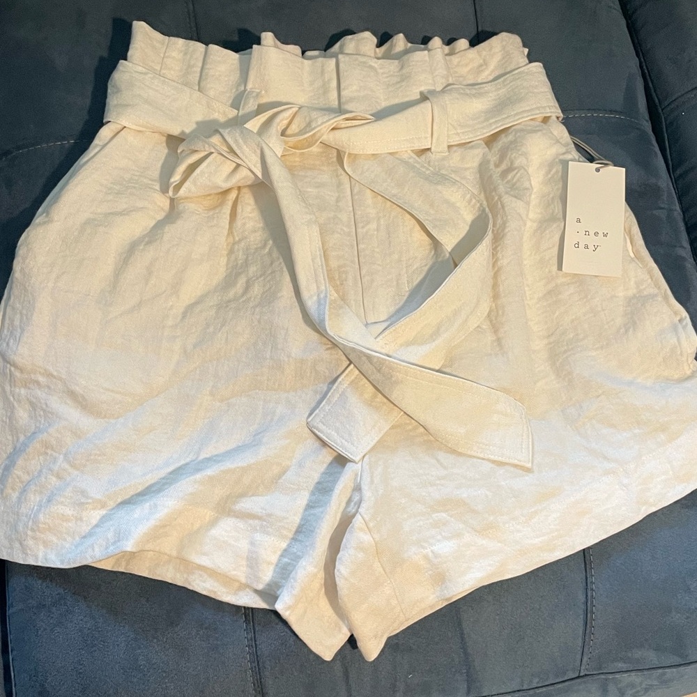 A new Day Bow Tie High Waist shorts